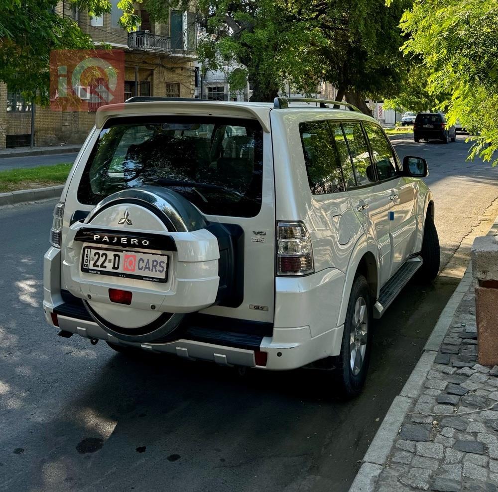 ميتسوبيشي باجيرو